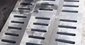 北海 芝麻灰石材沟盖板