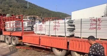 北海 芝麻灰花岗岩光面毛板出货日常