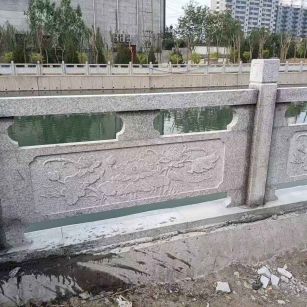 北海 芙蓉白大花桥梁、河道，石材栏杆、围栏、护栏