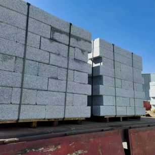 北海 路沿石装车出货