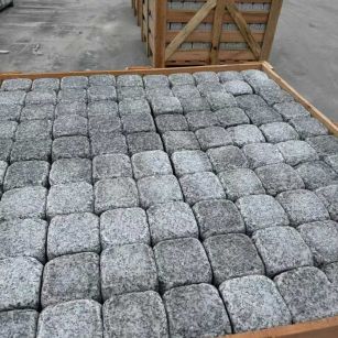 北海 园林景观滚石