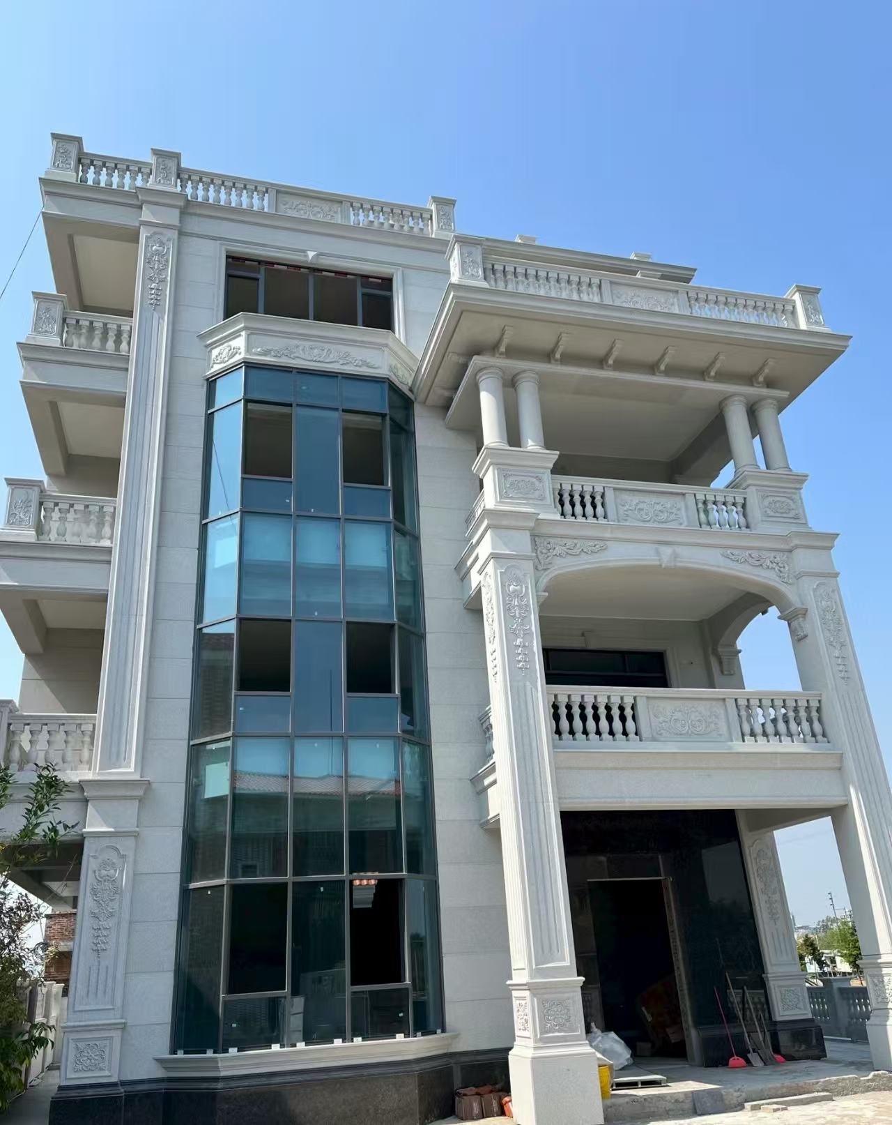 北海 芝麻白花岗岩别墅外墙干挂效果展示