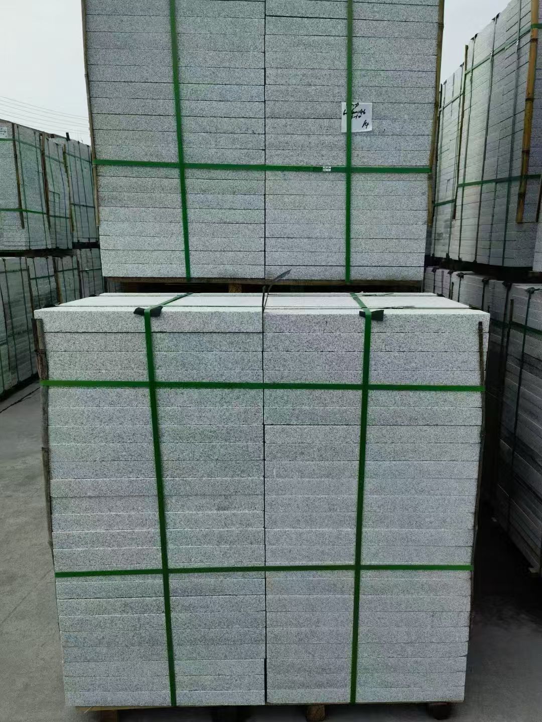 北海 火烧面地铺石，街道广场园林市政工程板，1.8~5.0厚均有现货