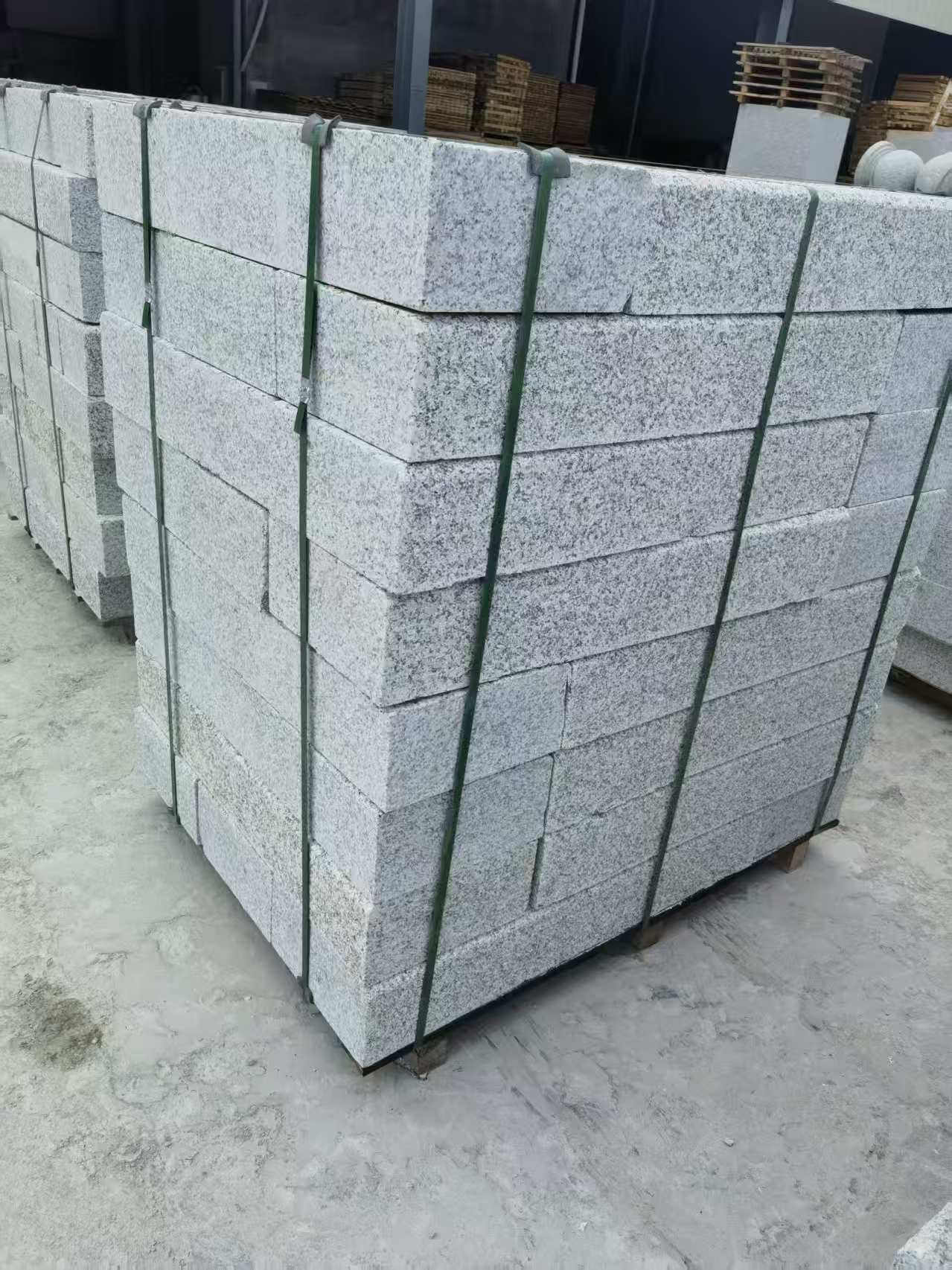 北海 芙蓉白火烧两面路沿石