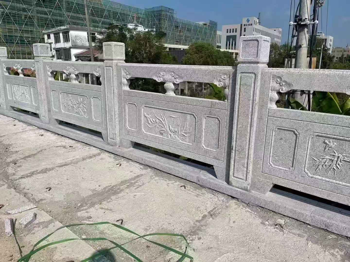 北海 芝麻白栏杆
