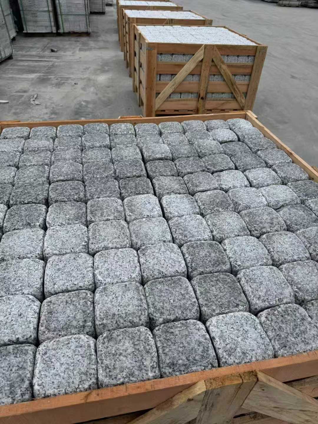 北海 园林景观滚石