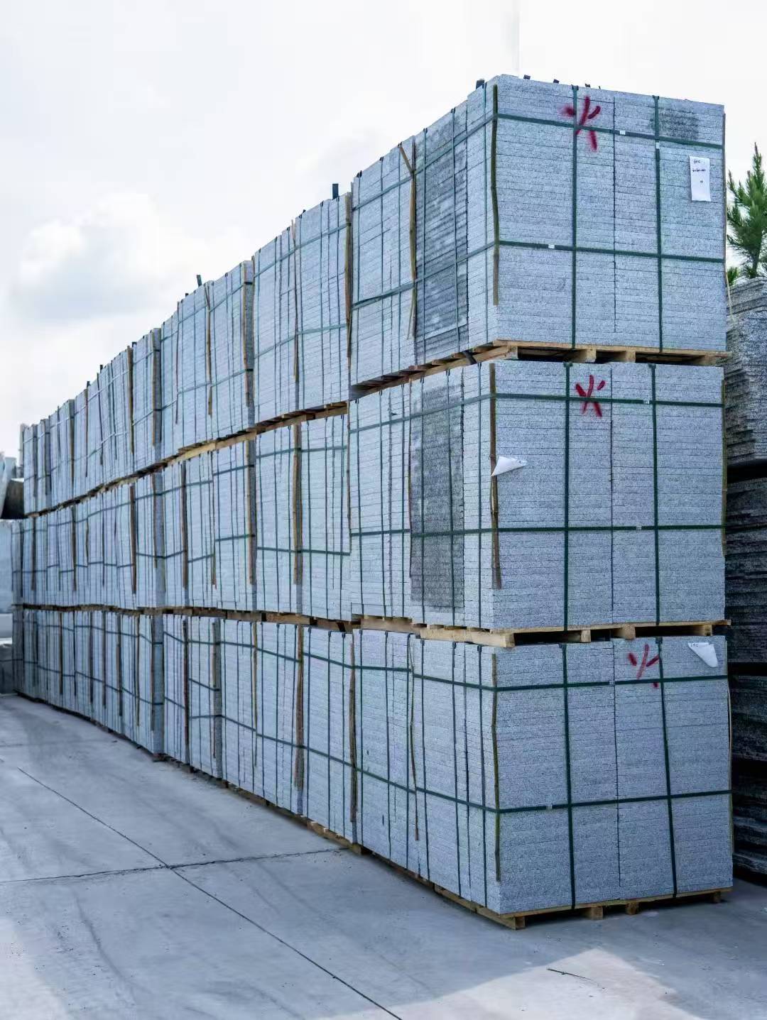 北海 芙蓉白3公分火烧地铺成品300*600