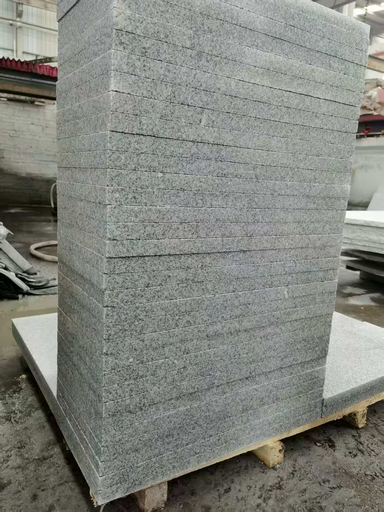 北海 花岗岩 地铺成品300*600，尺寸标准、厚薄均匀